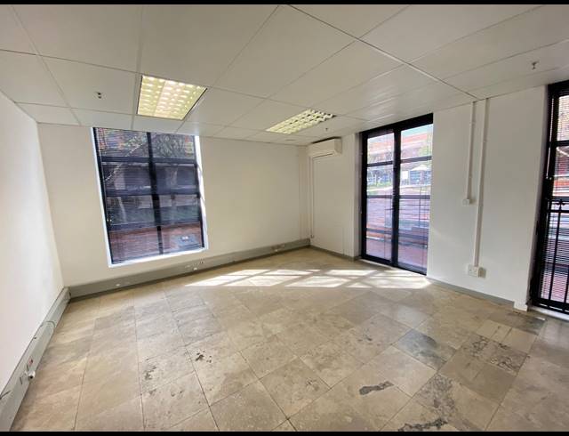 49M² OFFICE TO LET IN OBSERVATORY